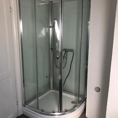 Classic Brown Stone Apartmán