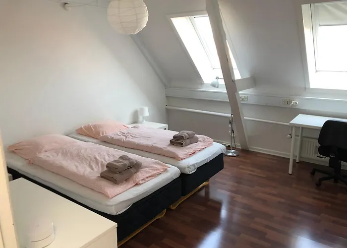 Classic Brown Stone * Copenhagen